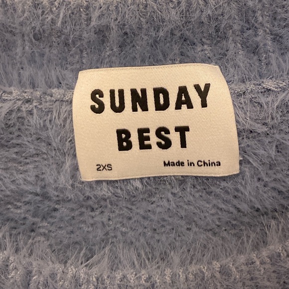 Fuzzy sweater - Picture 3 of 3